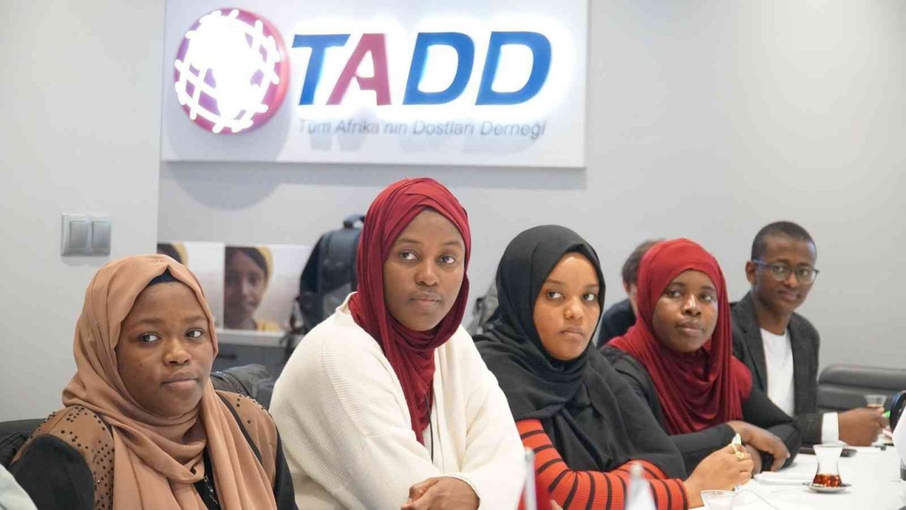 Afrikalı gençlere destek için girişimcilik eğitimi verildi