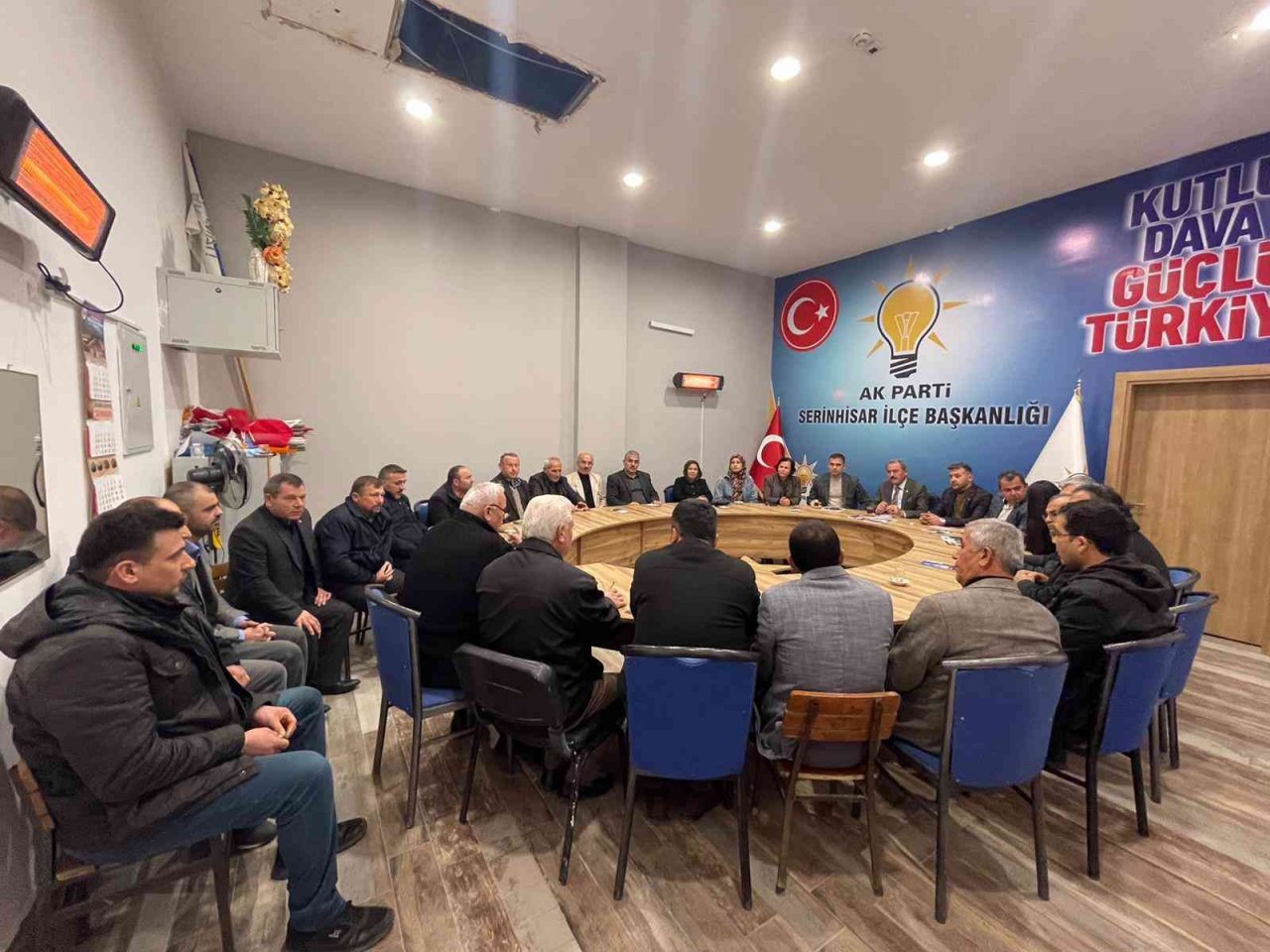AK Partili Şahin Tin, “Güçlü adımlar atıyoruz”