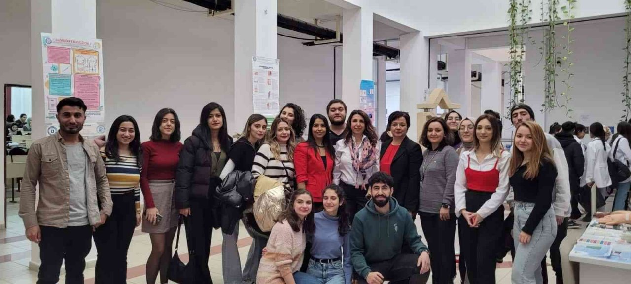 ADÜ Hemşirelik Fakültesi’nde sergi düzenlendi
