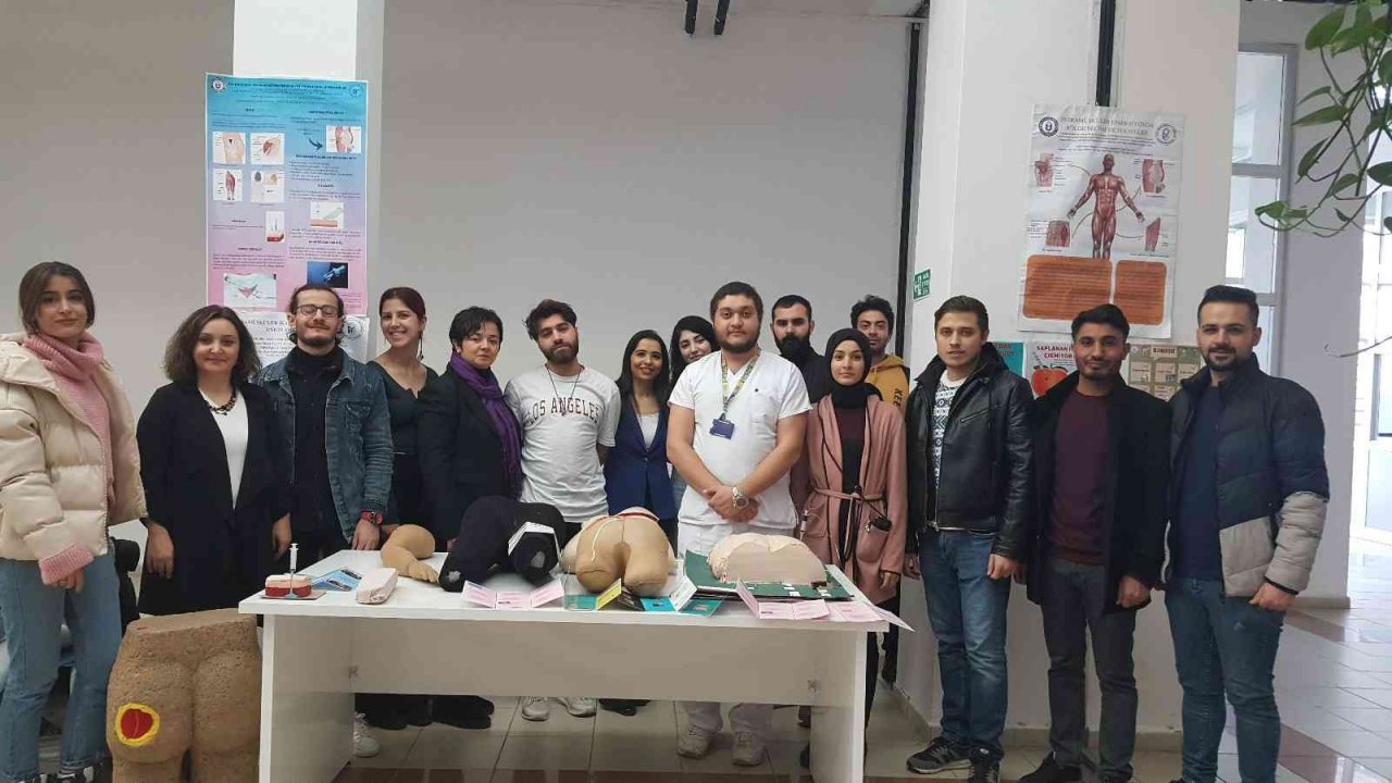 ADÜ Hemşirelik Fakültesi’nde sergi düzenlendi