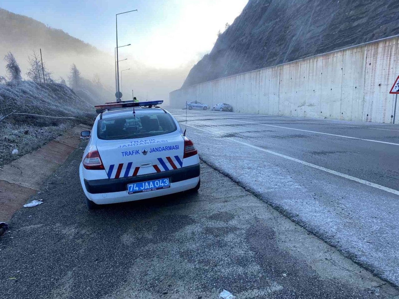 Buzlanma zincirleme kazaya neden oldu