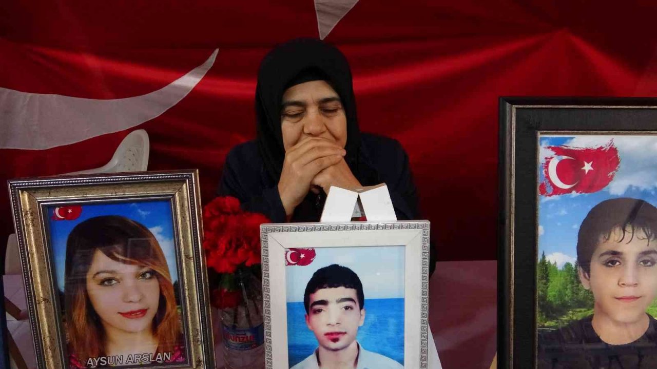 Ailelerin direnişi bin 218 gündür kararlılıkla devam ediyor