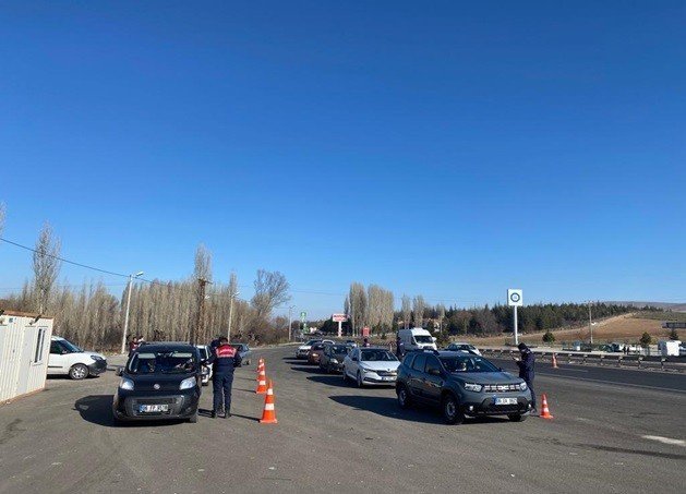 Jandarma ekiplerinden yılbaşı denetimi