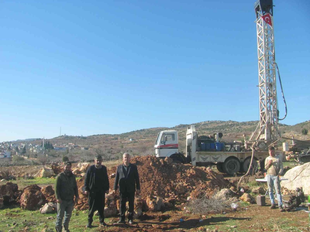 Emirhaydar Mahallesi’nde içme suyu sorunu çözülüyor