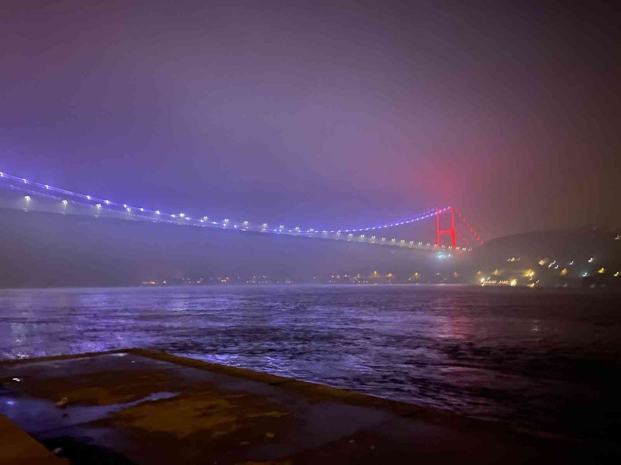 İstanbul’da sis etkili olmaya devam ediyor