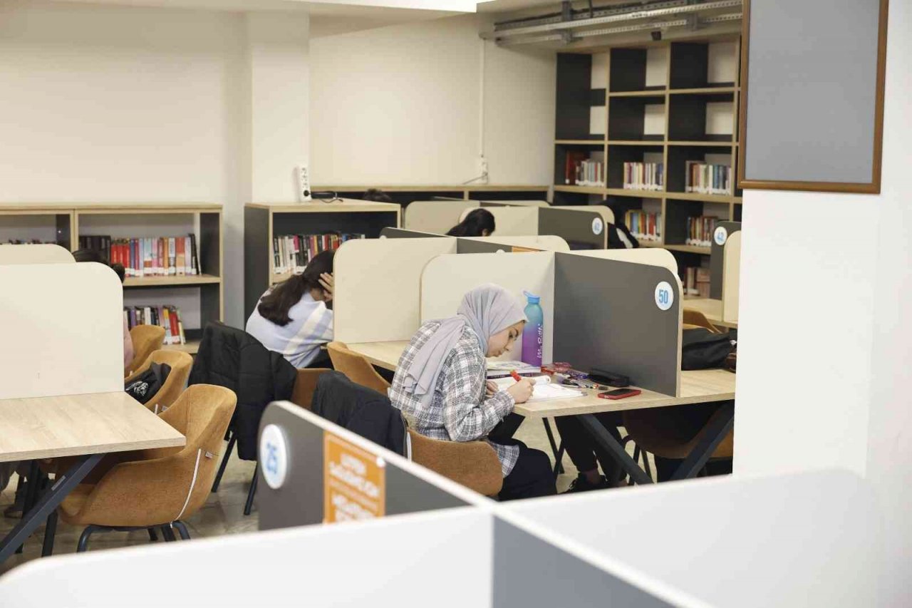 Su-Mekan’da kadınlar, 8 Atölye 15 farklı branşta eğitim alıyor