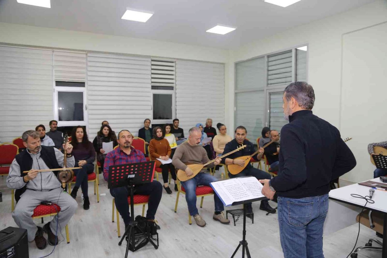 Büyükşehir Belediyesi Konservatuvarı’nda birbirinden güzel kurslar veriliyor