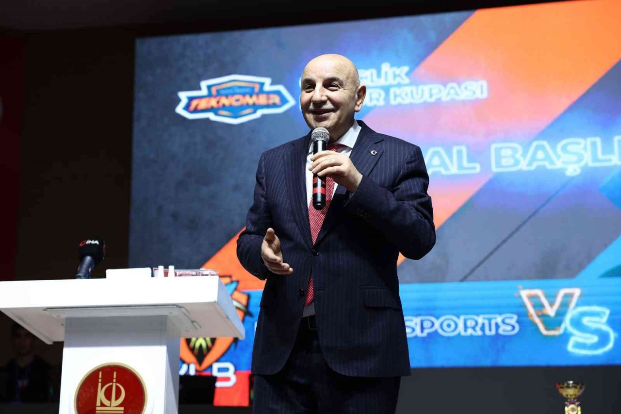 Keçiören Belediyesi tarafından Rob-Okul robot yarışması düzenlendi