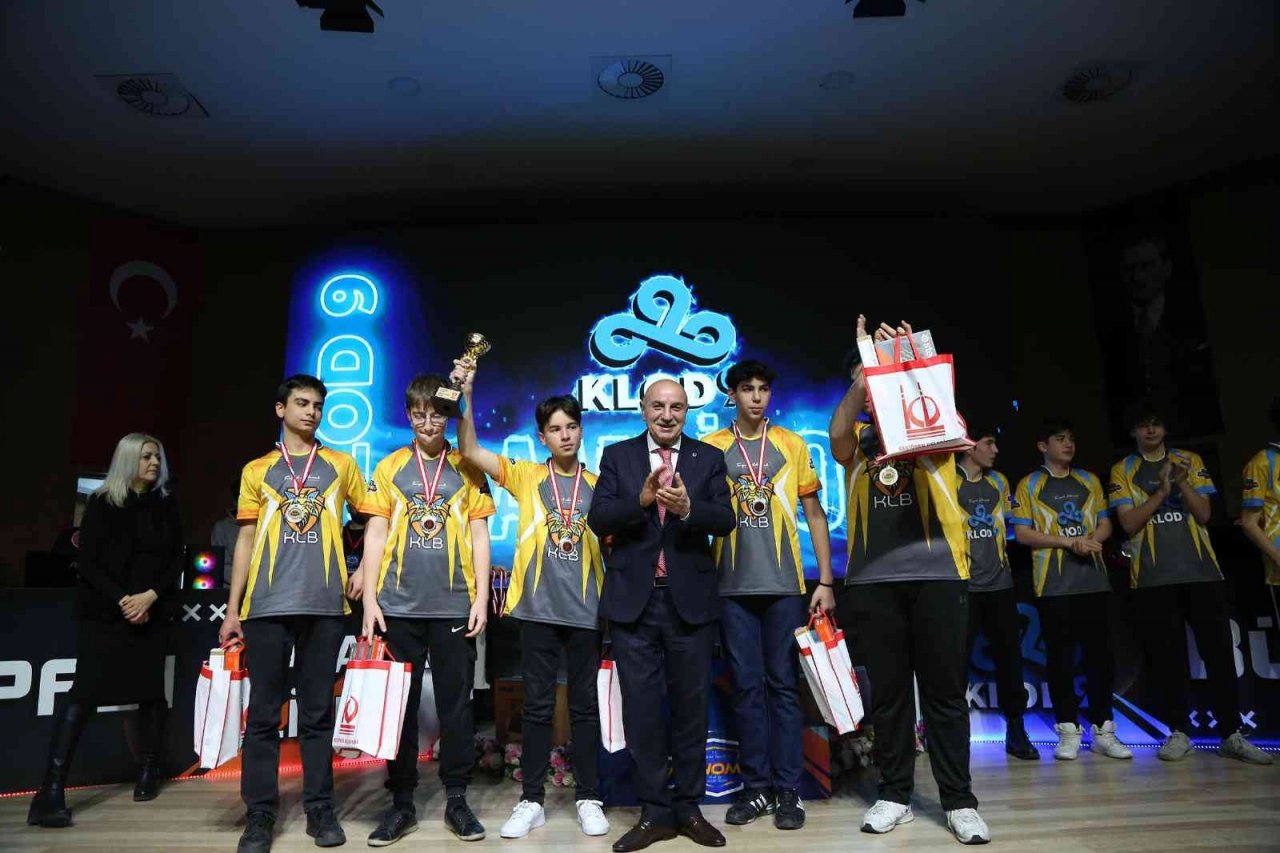 Keçiören Belediyesi tarafından Rob-Okul robot yarışması düzenlendi