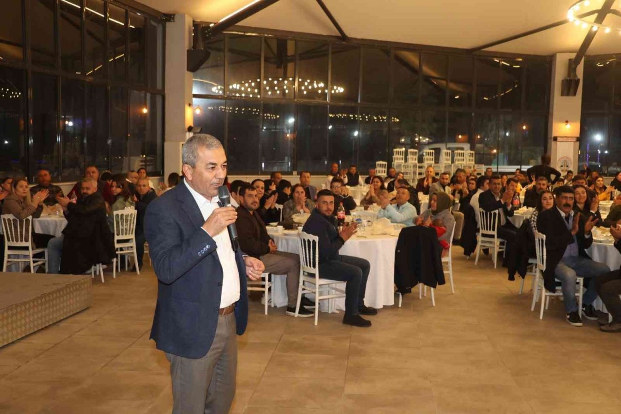 Başkan Kaplan, yeni yıl yemeğinde personeli ile buluştu