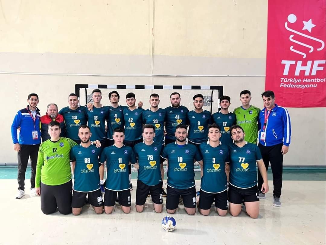 Yunusemre Belediyespor 2022’ye damga vurdu