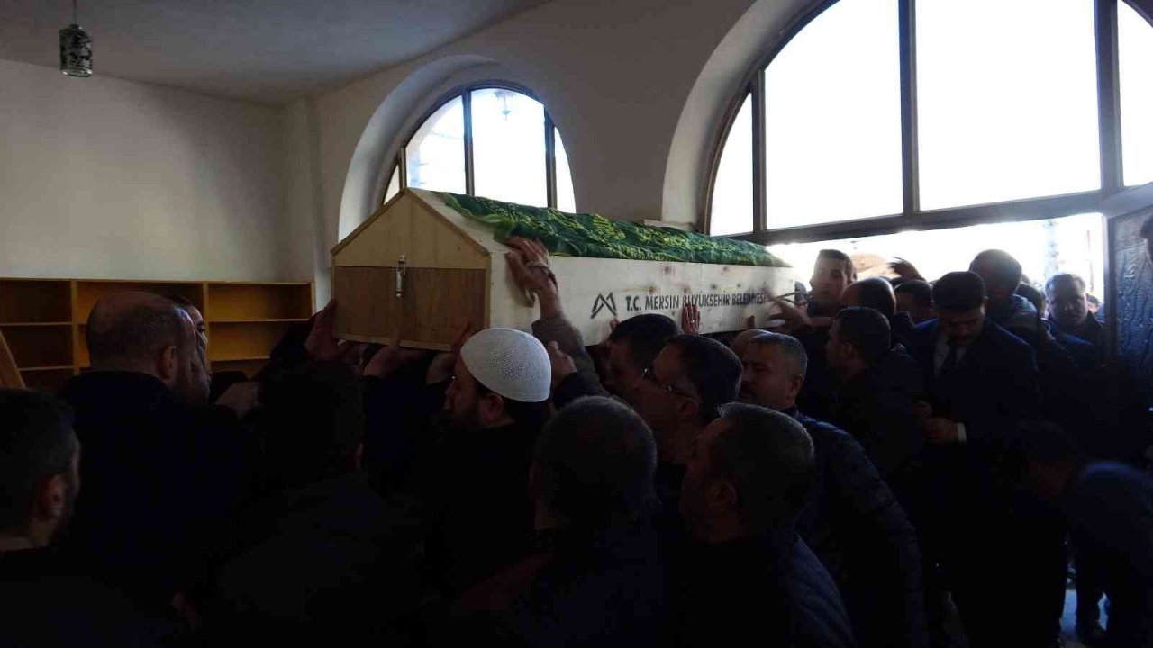 Mardin’de hayatını kaybeden 6 kişi gözyaşları arasında defnedilmeye başlandı