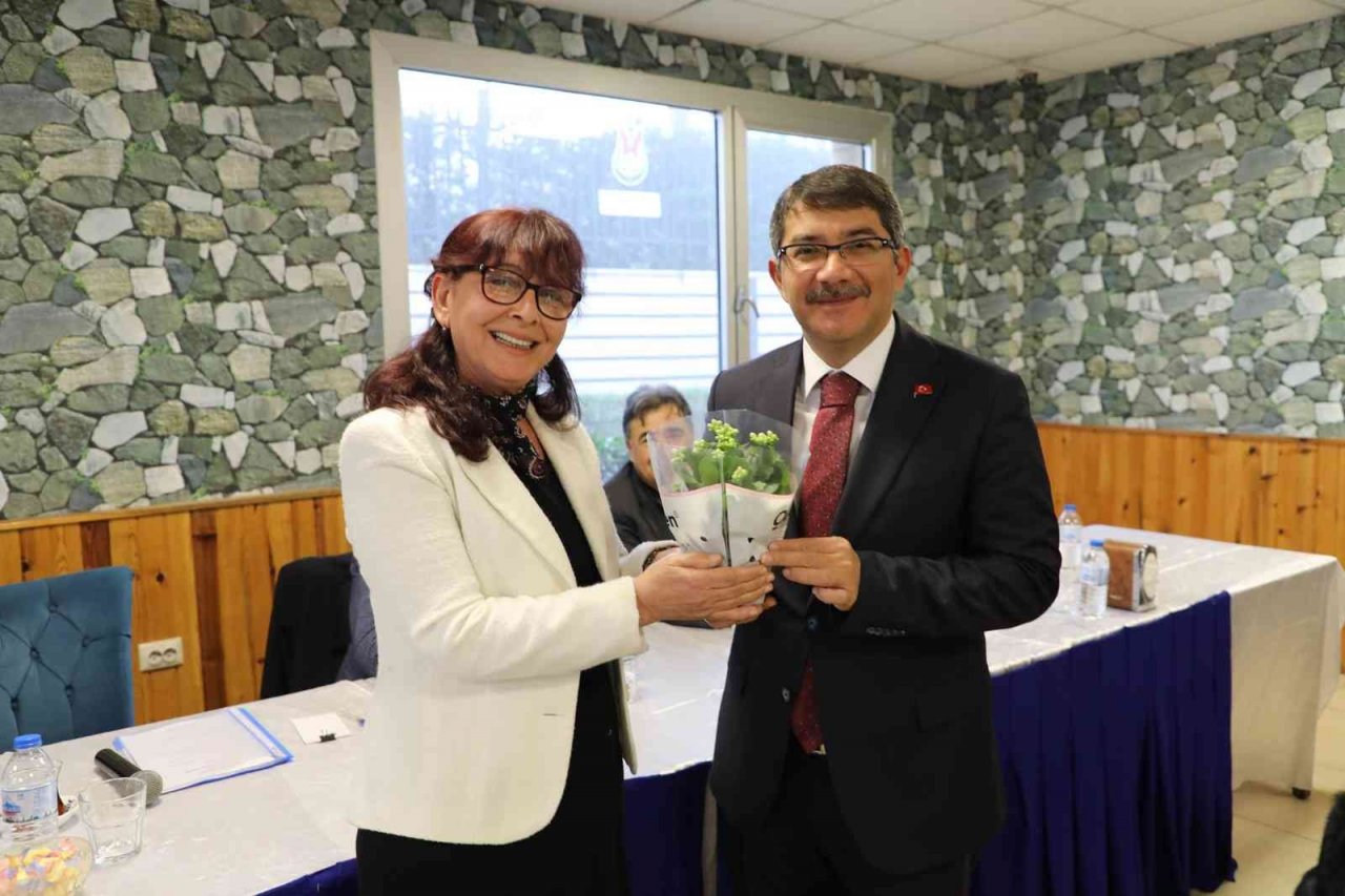 Başkan Çelik 2023 mesaisine muhtarlarla başladı