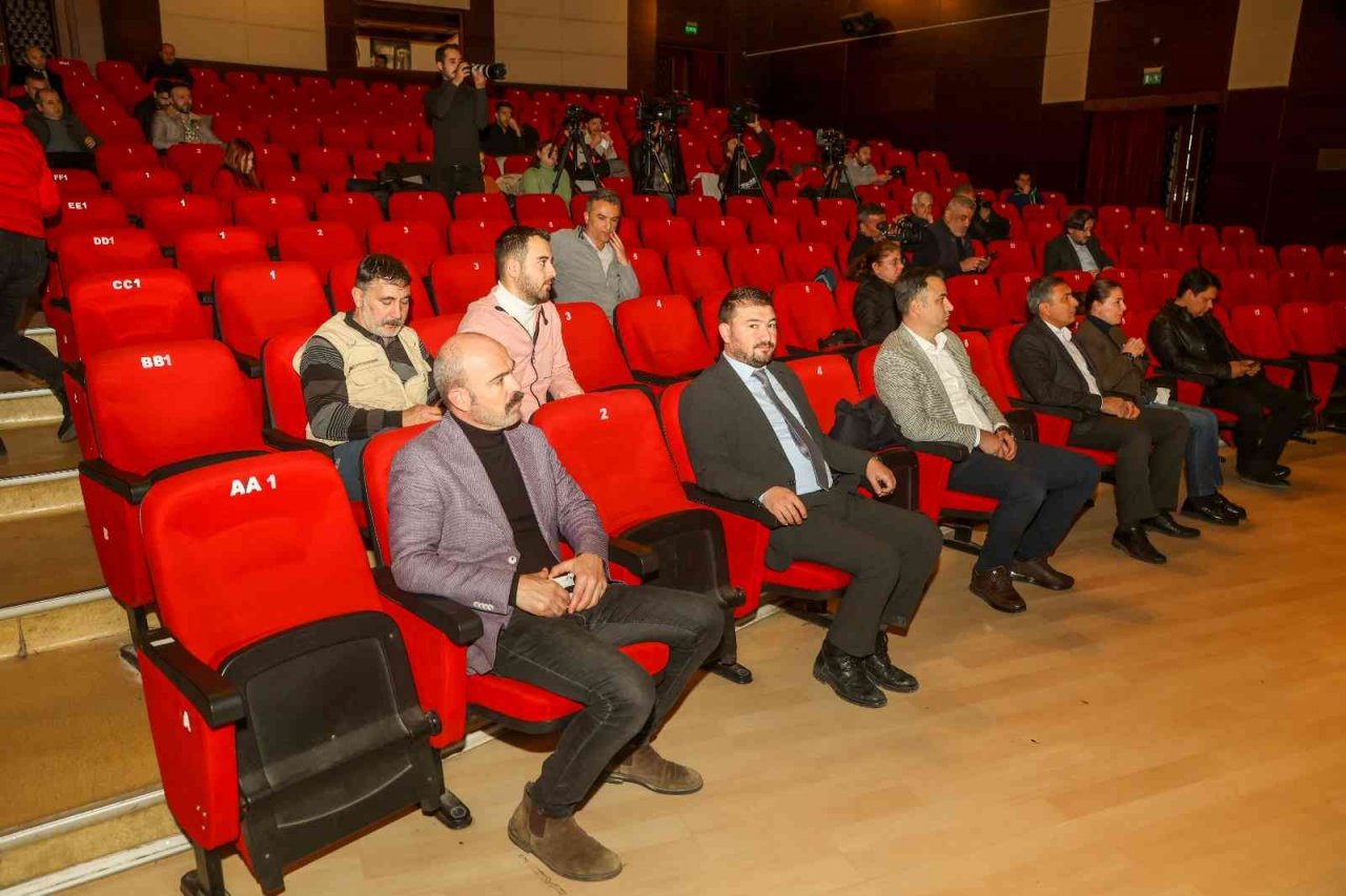 Başkan Çakın: “Uşak’a değer katmak için kararlılıkla çalışacağız”