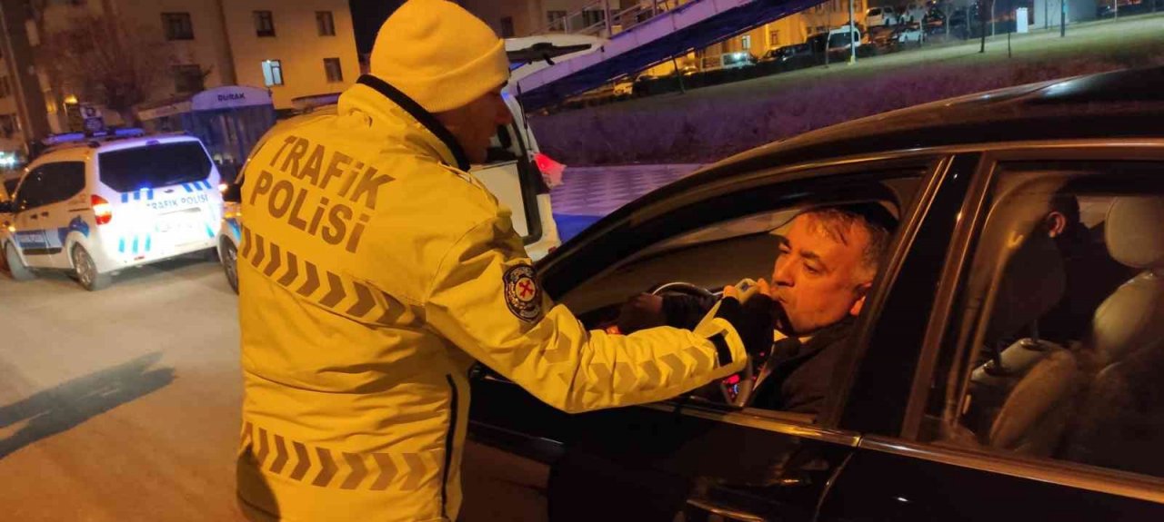 Bozüyük’te yılbaşında 273 araç denetlendi