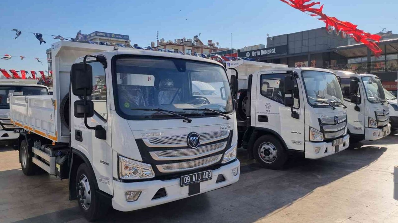 Aydın Büyükşehir Belediyesi araç filosunu genişletiyor