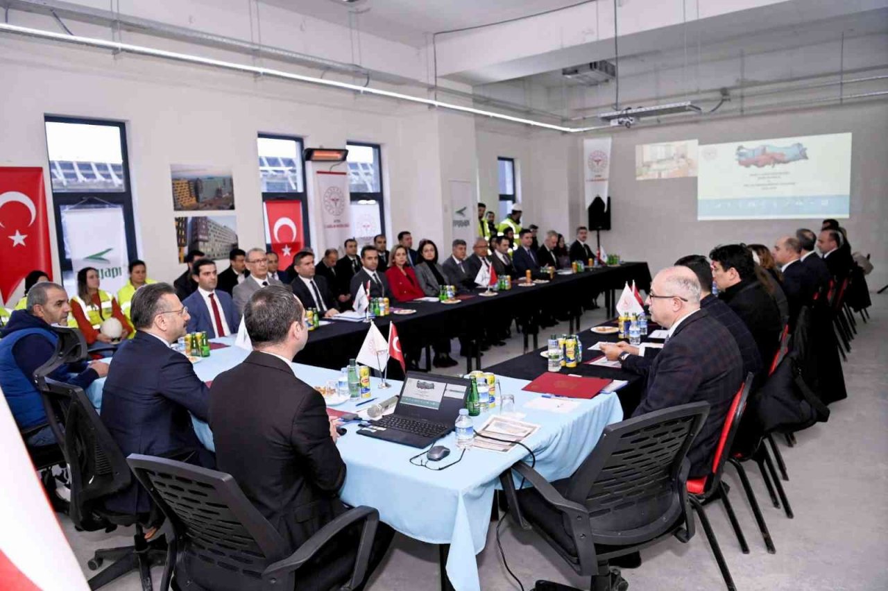 Aydın Şehir Hastanesi’nde ilk resmi toplantı yapıldı