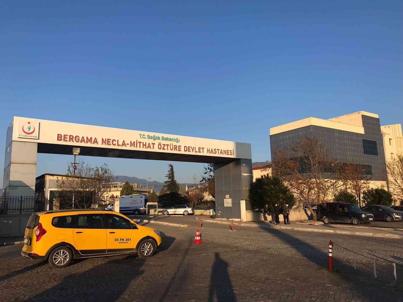 Başkan Koştu: "Bergama Devlet Hastanesine 77 sözleşmeli doktor kadrosu açıldı"