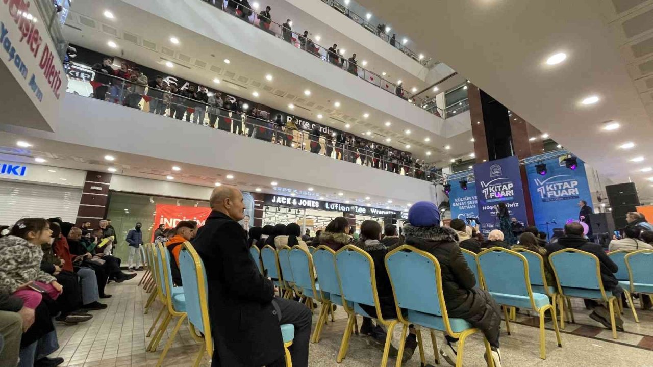 Tatvan Doğu Anadolu 1. Kitap Fuarı’nda konser keyfi yaşandı