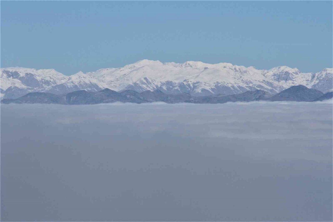 Elazığ ve Keban Baraj Gölü sis denizinde kayboldu