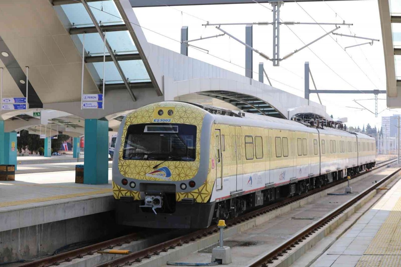 Açılışını Cumhurbaşkanı Erdoğan’ın yaptığı Gaziray’da ücretsiz binişler ay daha uzatıldı