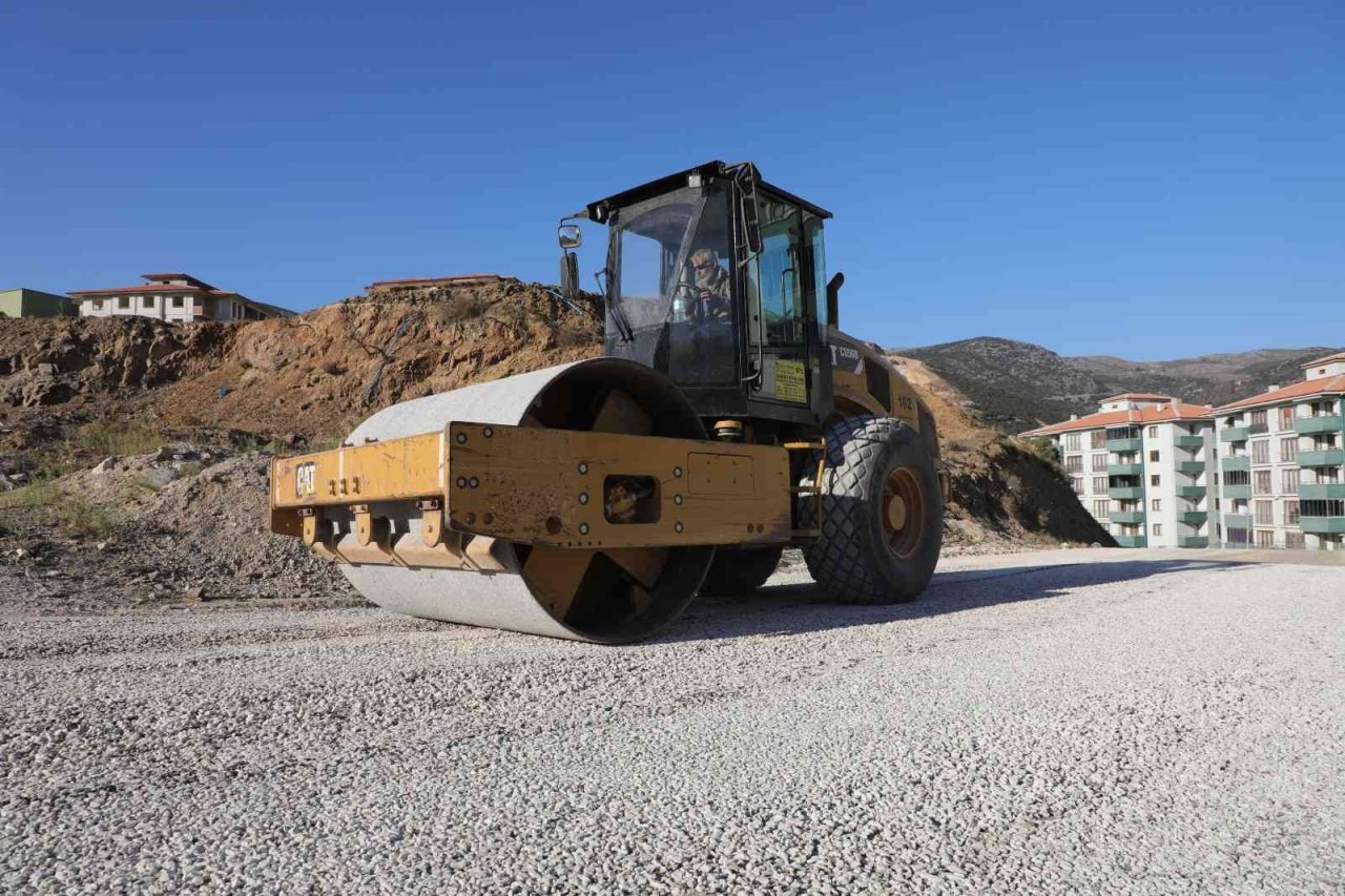Gemlik’te geçen yıl 25 kilometre yol yapıldı