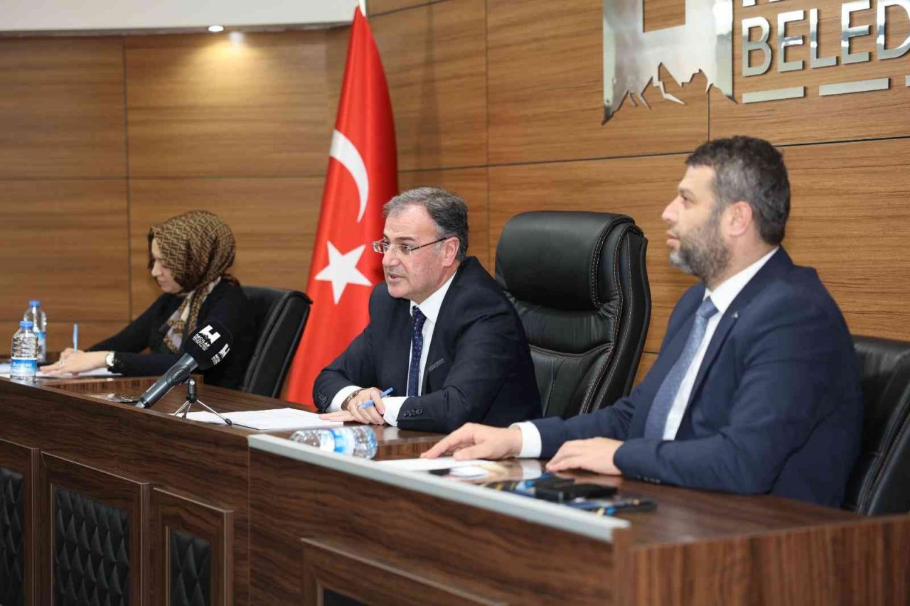 Hacılar Belediyesi Yılın İlk Meclisini Yaptı