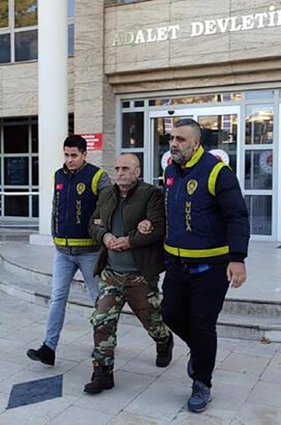 Muğla’da ev arkadaşını kalbinden bıçaklayarak öldüren zanlı tutuklandı