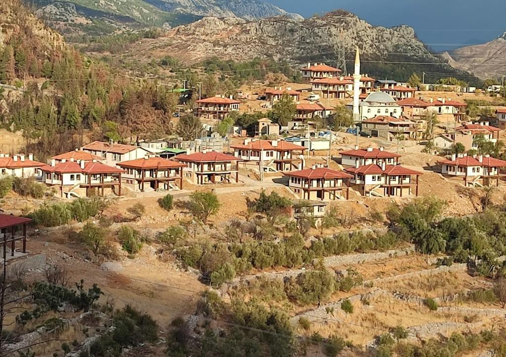 Antalya’da orman yangını sonrası devlet tarafından yeni bir köy inşa edildi