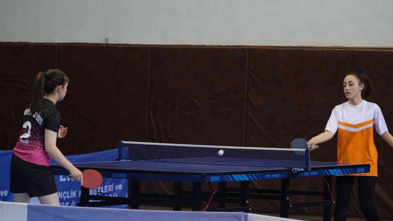 Masa tenisinde şampiyonlar belli oldu