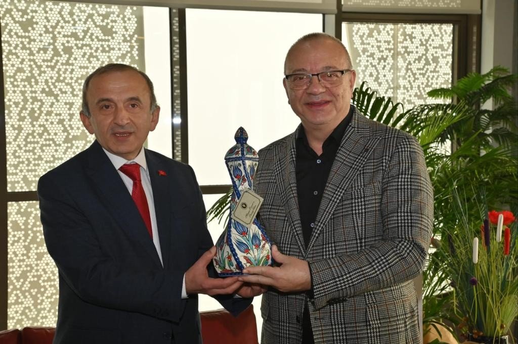 Başkan Ergün’den Manisa TSO Başkanı Yılmaz’a tebrik