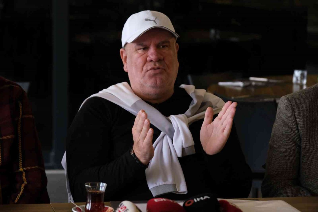 Teknik Direktör Levent Eriş ilk yarıyı değerlendirdi