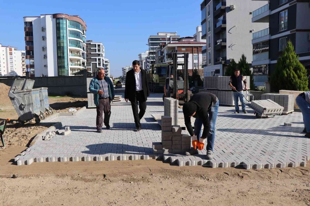 Başkan Özcan, Nazilli’de yol çalışmalarını inceledi