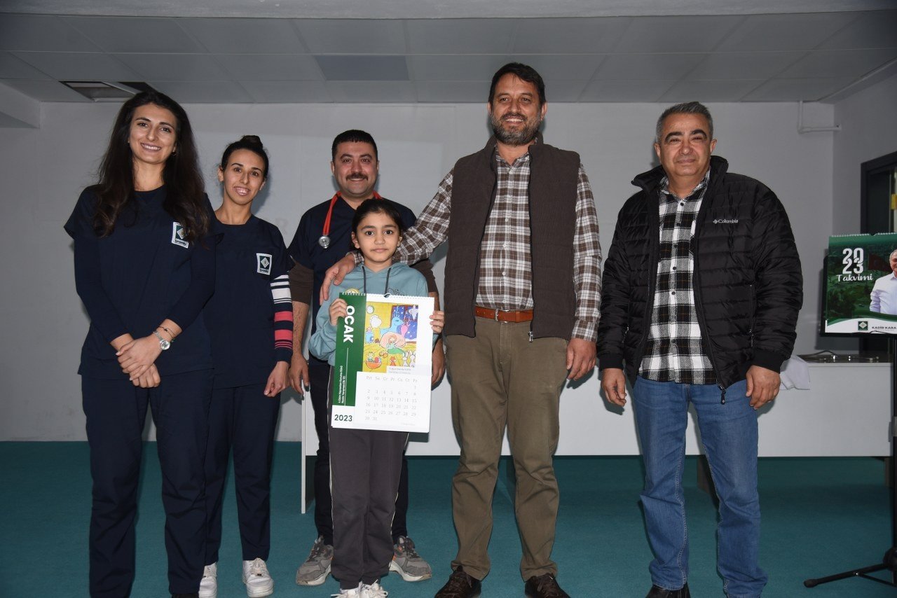 Öğrenciler, yavru köpeklerin kalp atışlarını dinledi