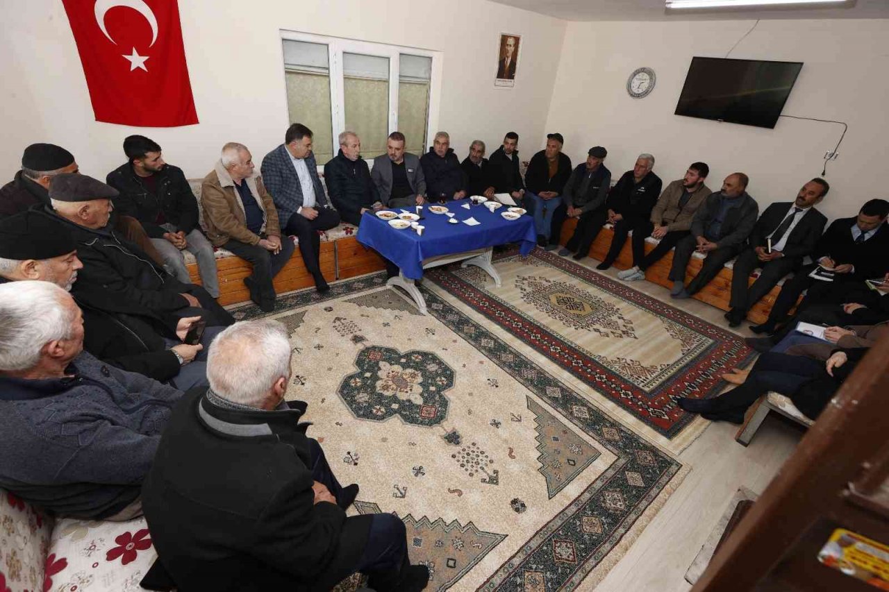 Başkan Ercan, köy konaklarında vatandaşla buluştu