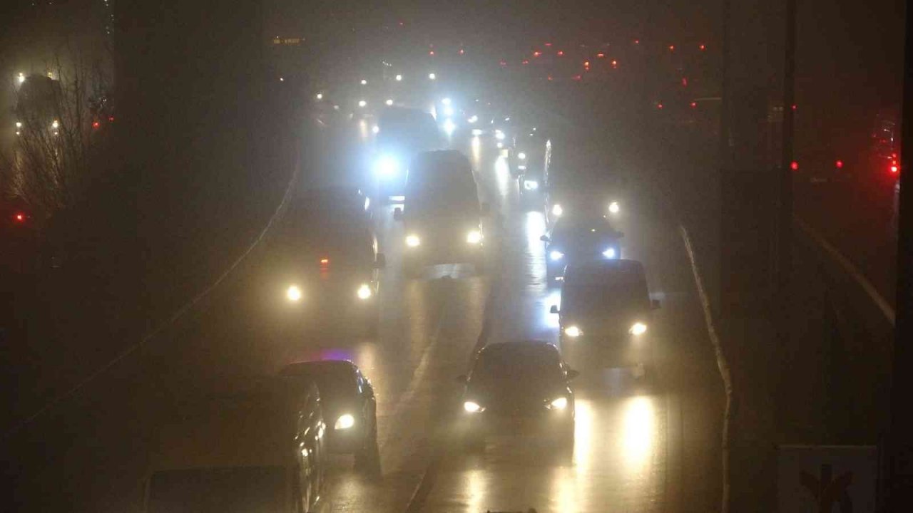 İstanbul Anadolu Yakası’nda sis etkisini sürdürüyor