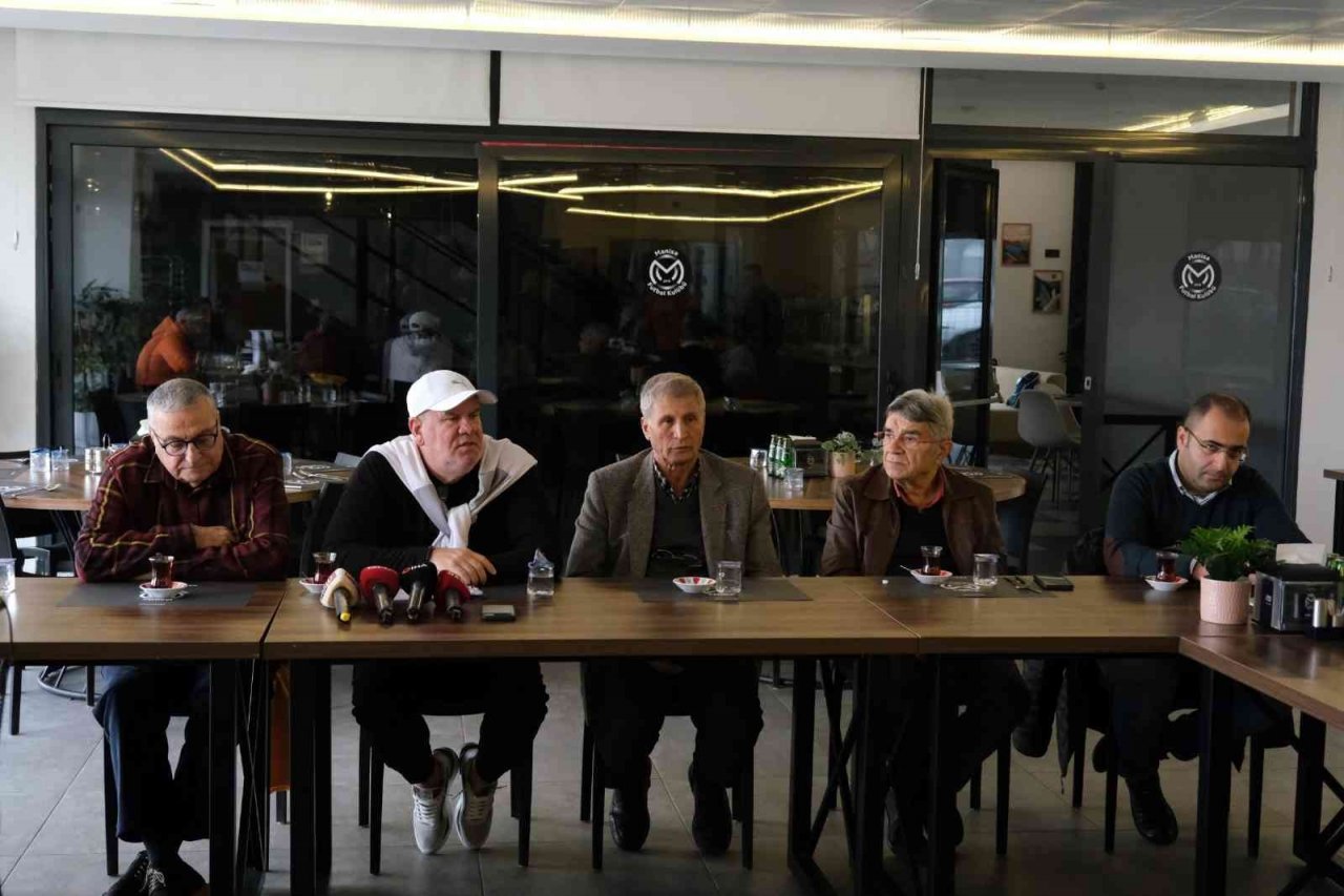 Teknik Direktör Levent Eriş ilk yarıyı değerlendirdi