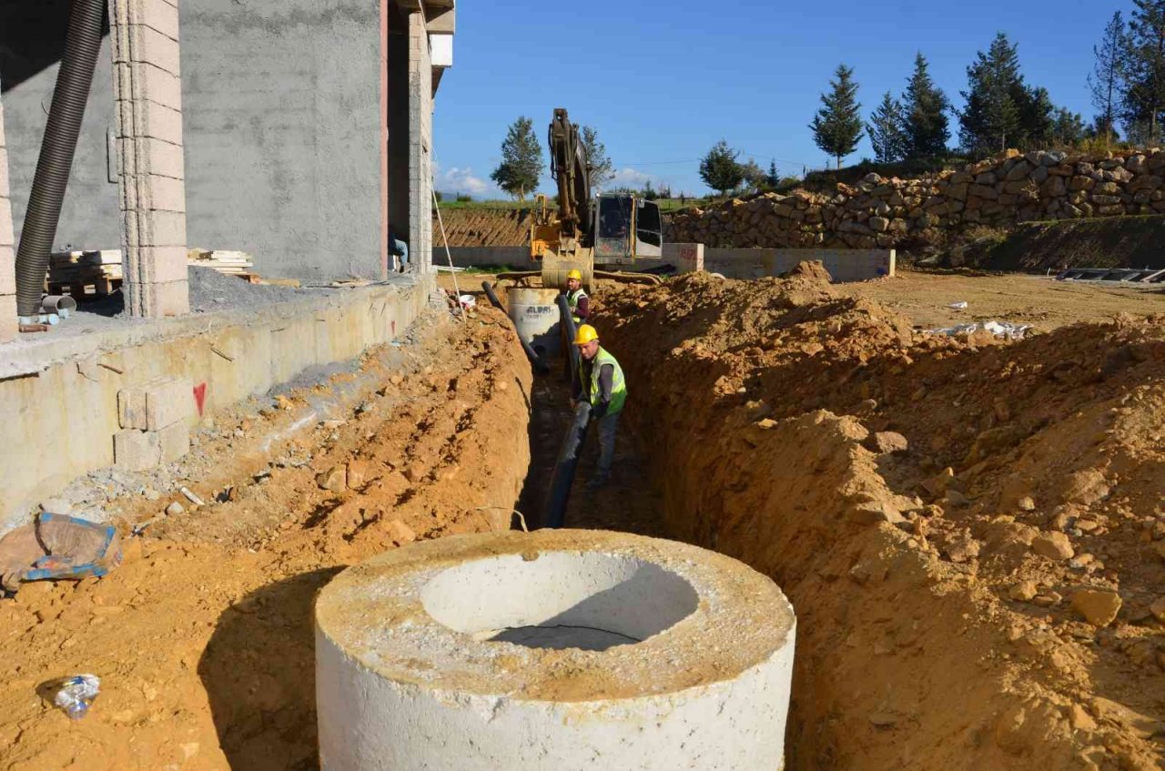 Alanya Toptancı Hali’nin yüzde 91’i tamamlandı