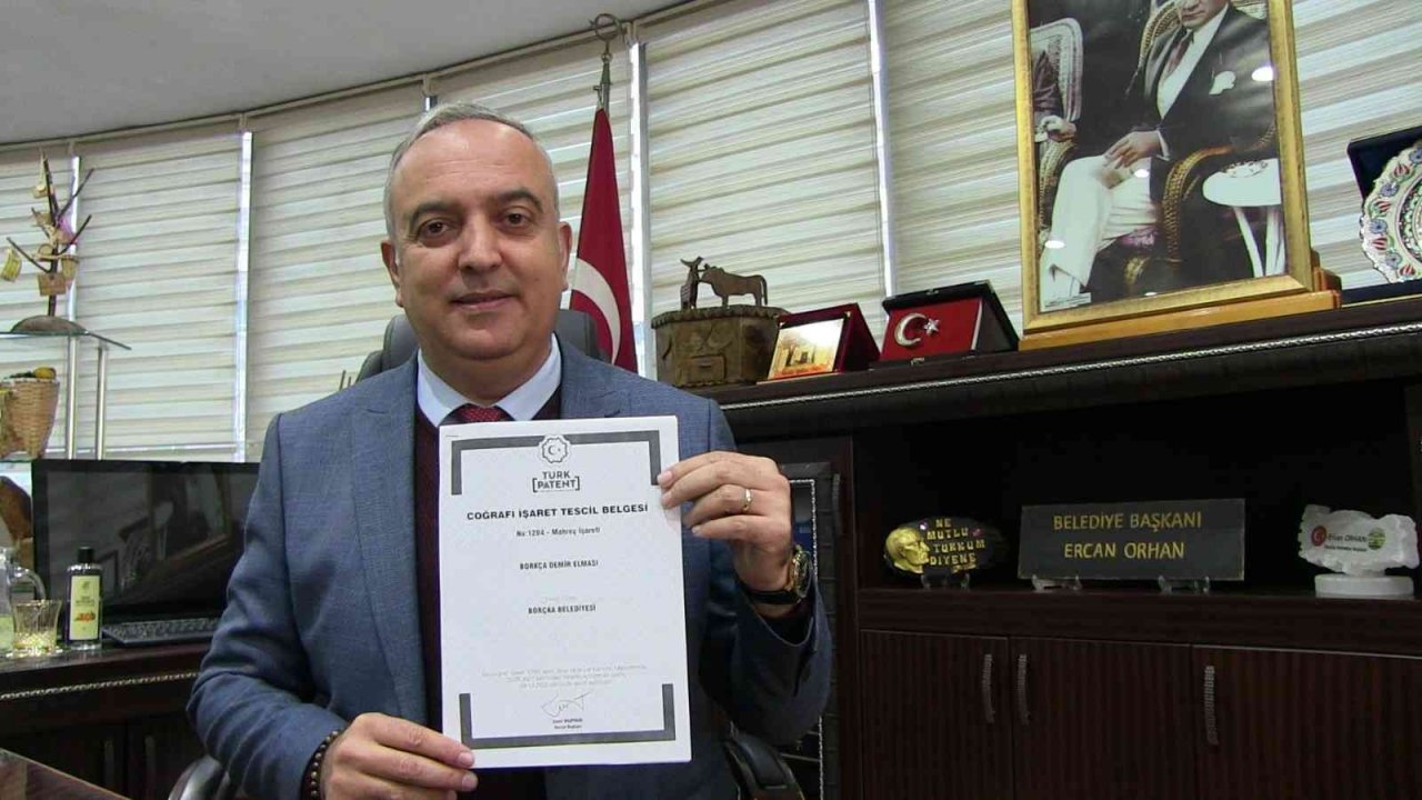 Borçka’nın Demir Elması coğrafi işaret tescil belgesi aldı