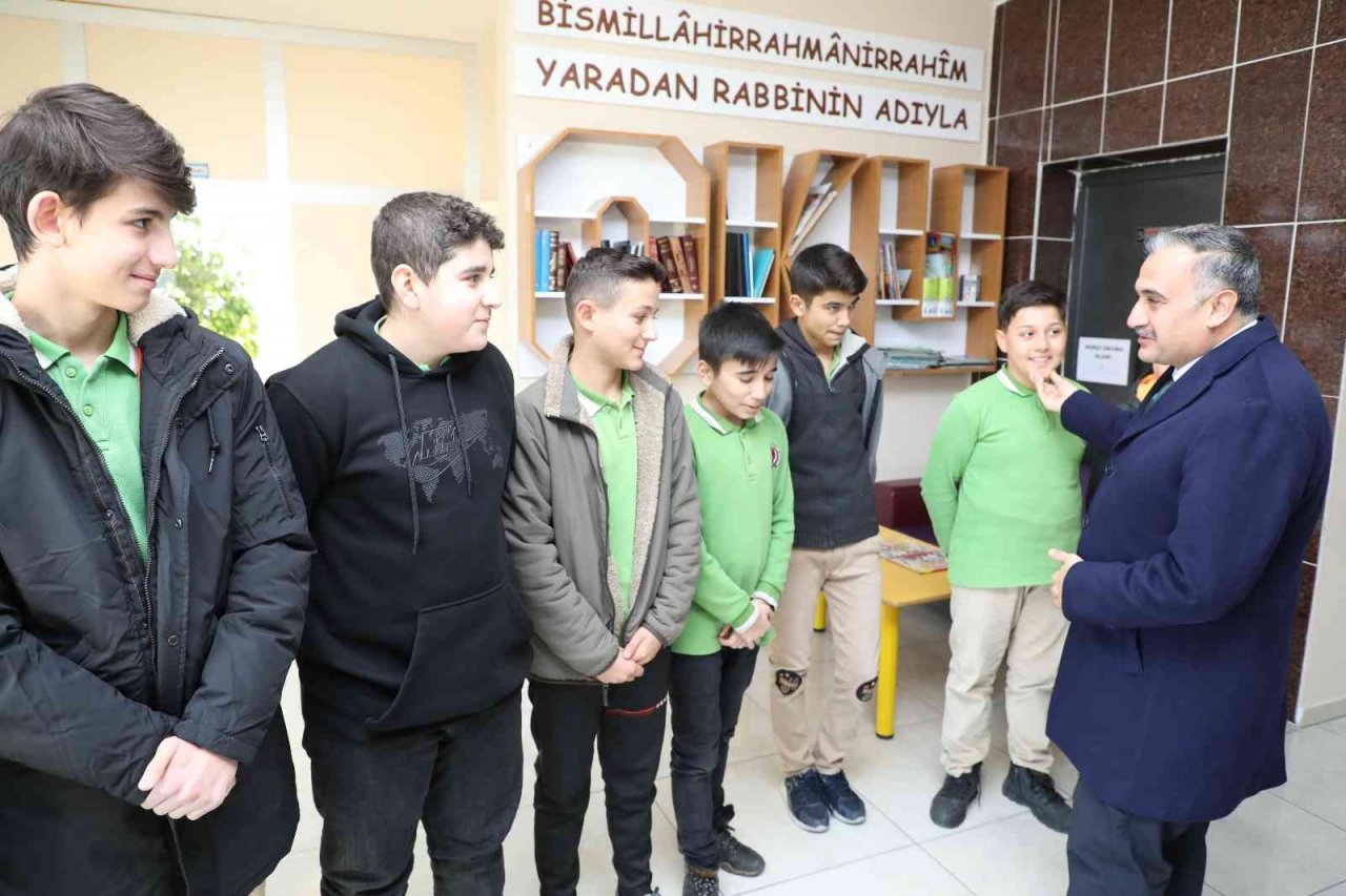 İlçe protokolünden Numan Cebeci Ortaokulu öğrencilerine motivasyon ziyareti