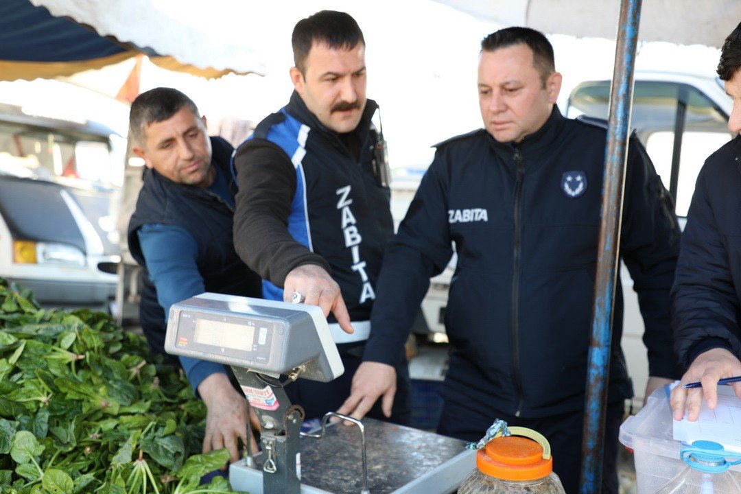 Pazarcılara terazi denetimi