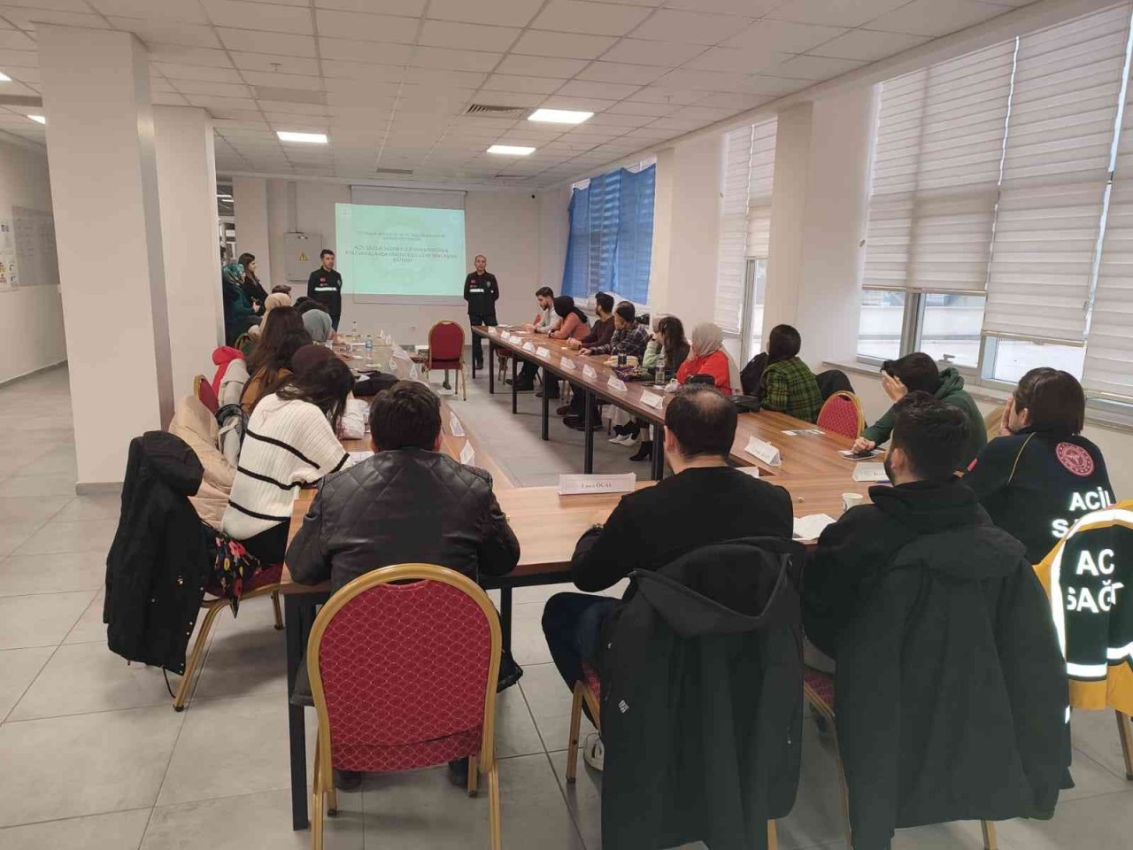 112 Acil Servis personeline "olay yeri" eğitimi