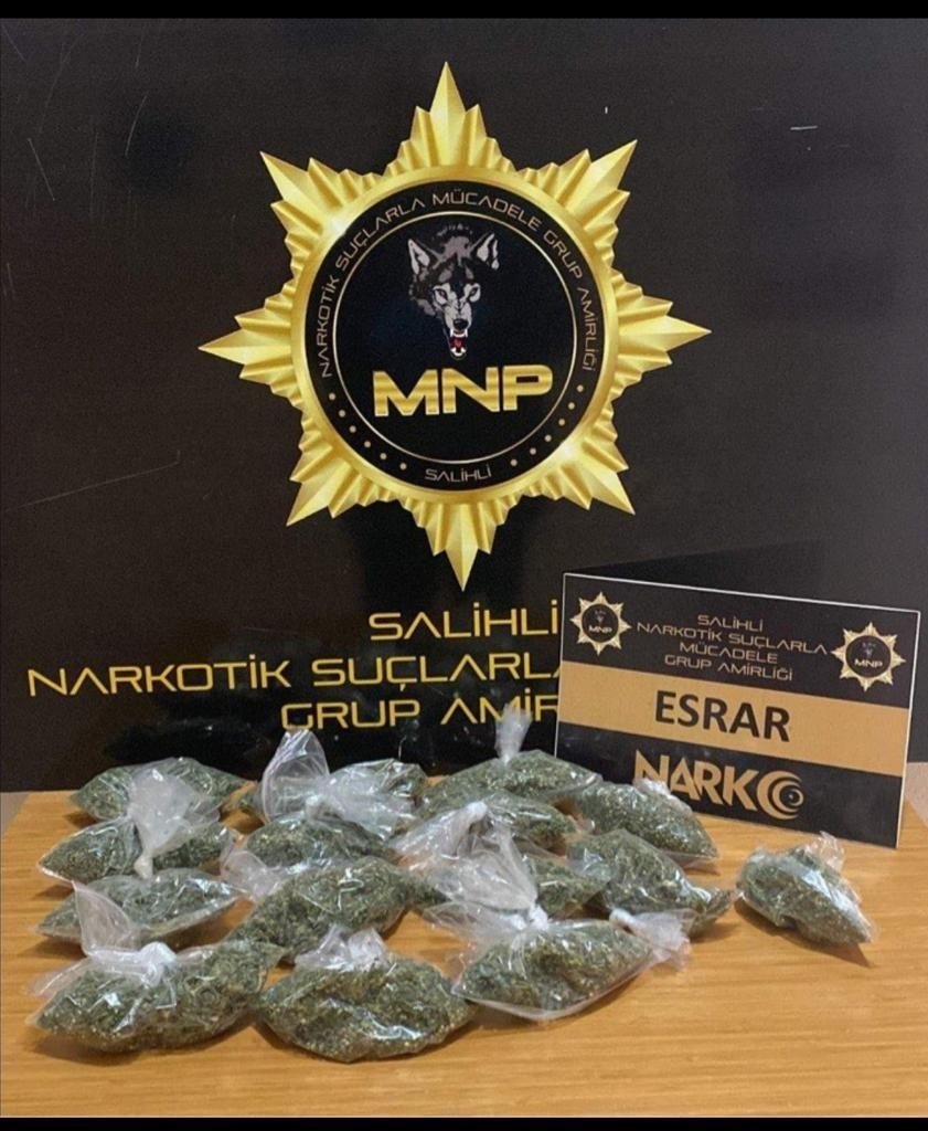 Salihli’de narkotik ekipleri uyuşturucu tacirlerine göz açtırmıyor