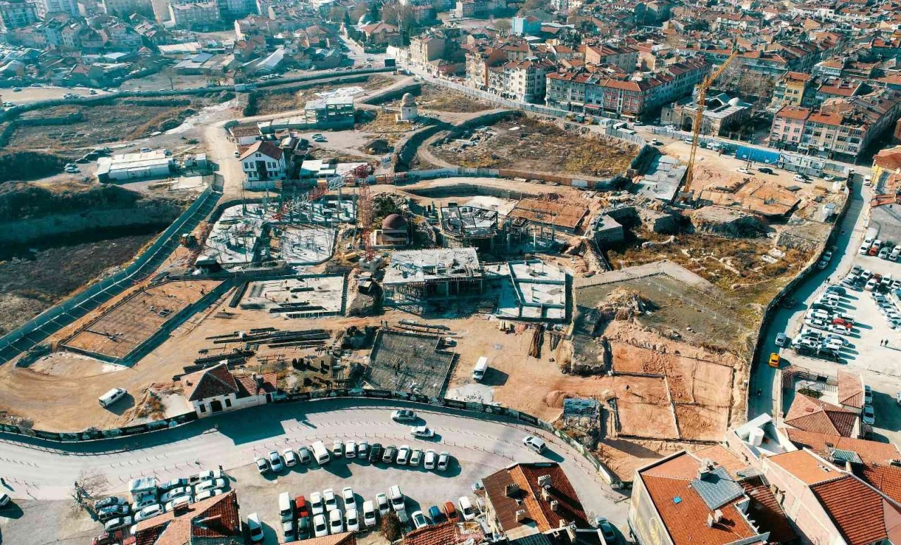 Başkan Kavuş: “Şükran, şehrin en nadide ve güzel yerlerinden olacak”