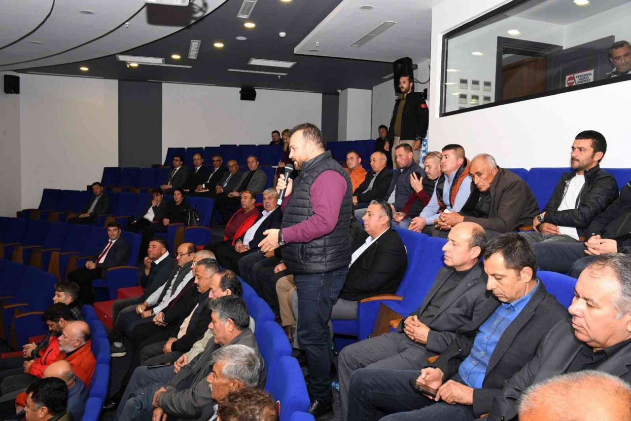 Vali Tavlı Bodrum’da muhtarlar ile bir araya geldi