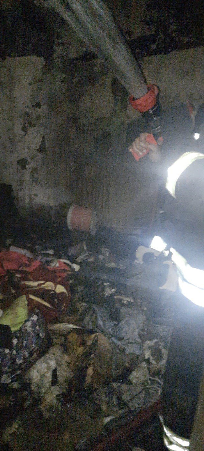 Oyun oynarken yangın çıkardılar