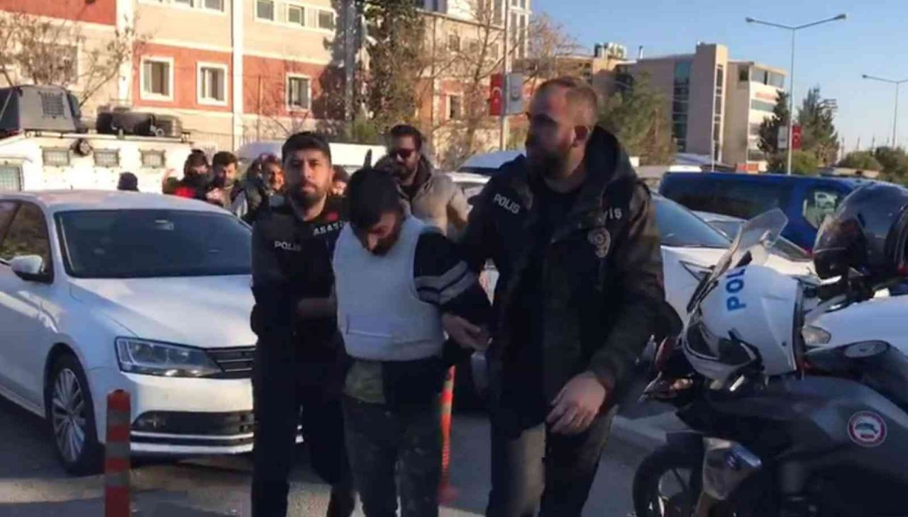 Erkek arkadaşını bıçakla öldüren kadın tutuklandı