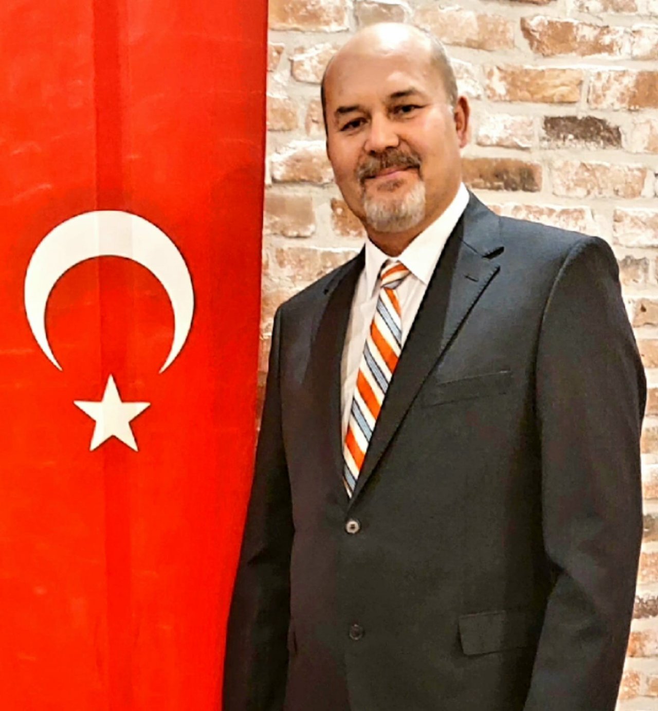 Lider yeni yılda koltuğu kaptırmak istemiyor