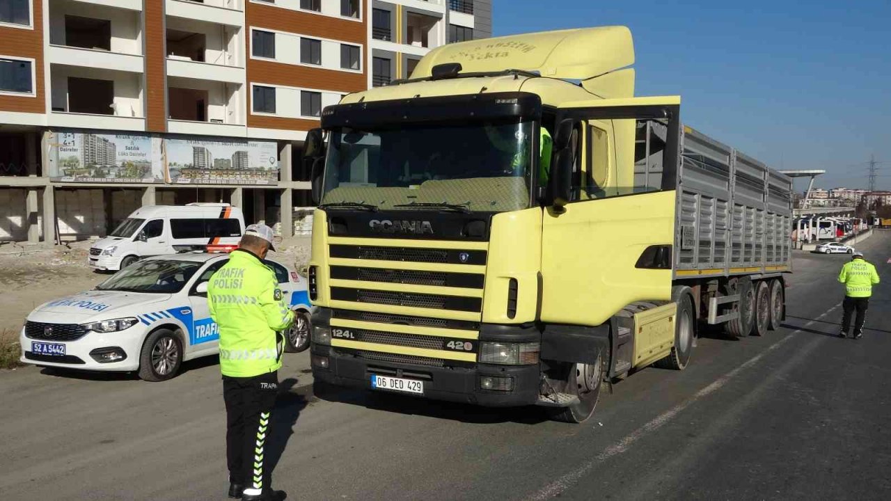 Ordu’da ticari araçlara kış lastiği denetimi