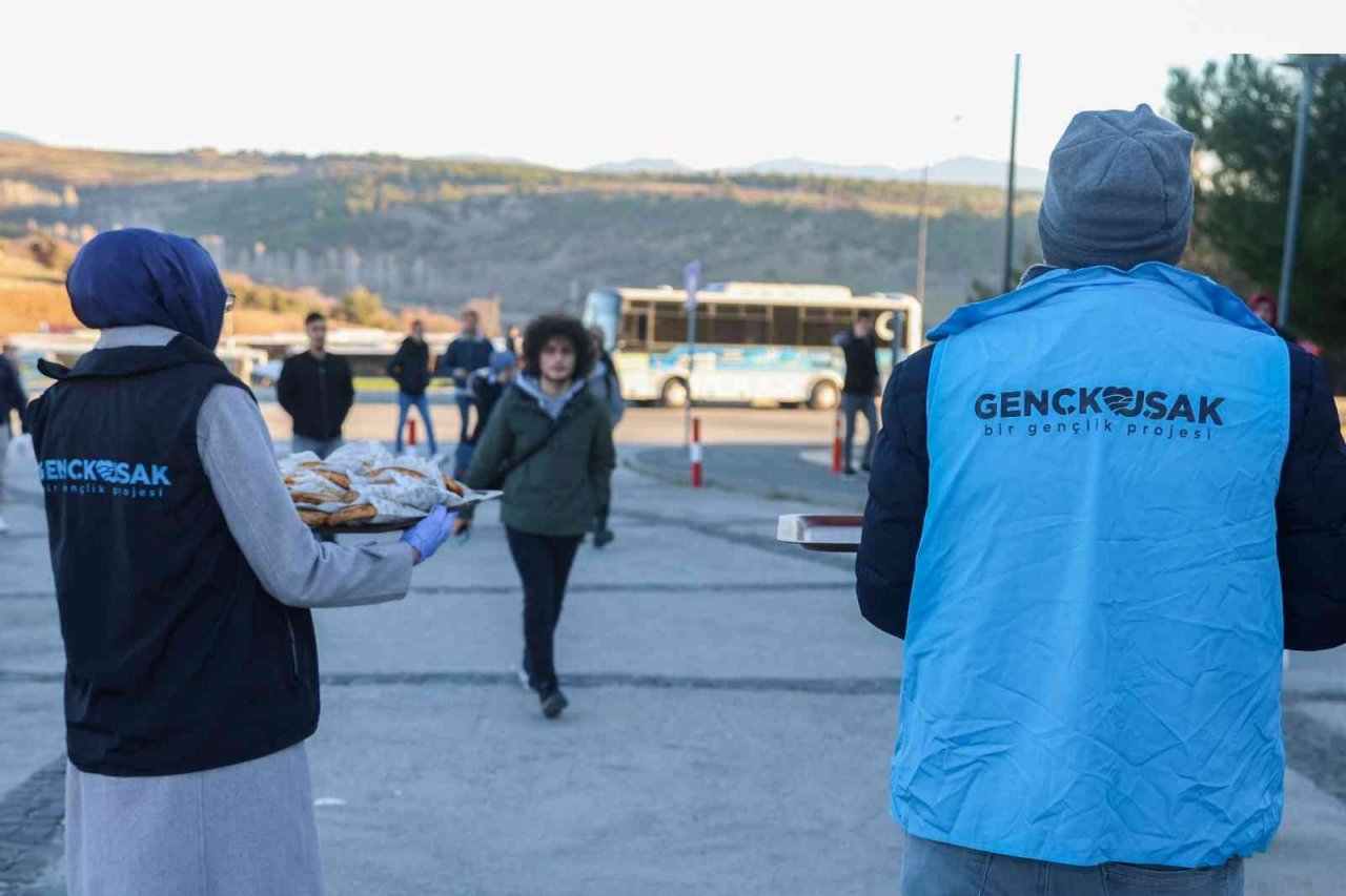 Genç Kuşak final haftasında öğrencilerin yanında